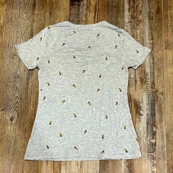 Apt 9 Essentials Gray Pineapple Print Short Sleeve T-Shirt Soft Novelty Sz XS - Picture 6 of 8
